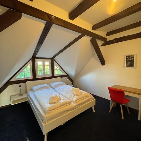 Luzin 2-5 Pers - Luxus, Steg, Boot Appartement